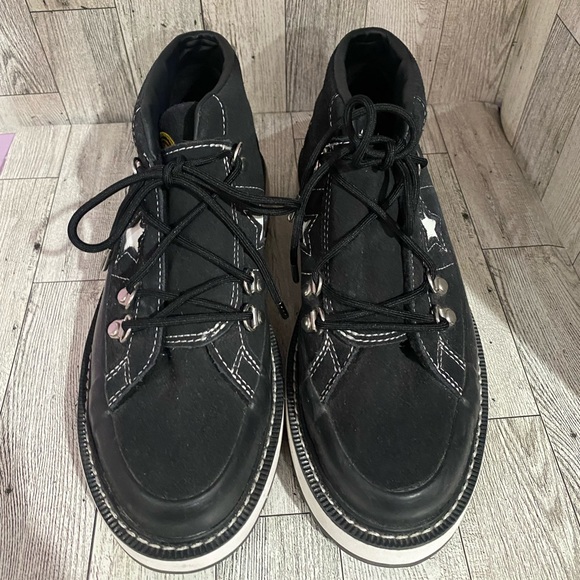 Converse - Picture 3 of 10